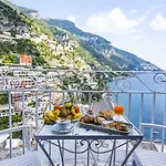 Reginella Hotel 3*