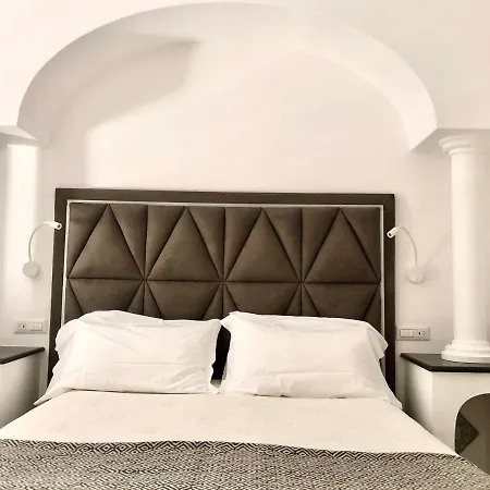 Reginella 3*