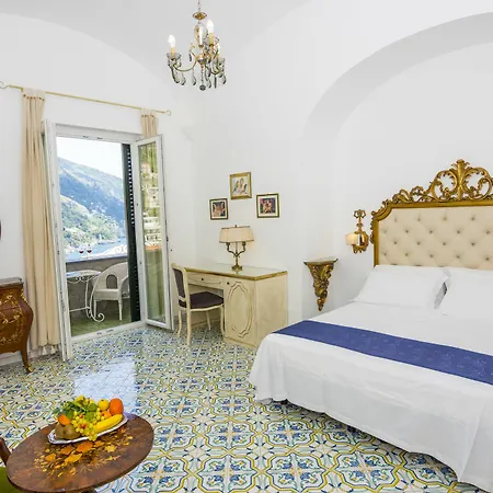 Reginella 3*